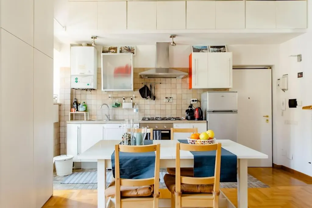 La Casa Sull'Isola Apartment Rome 0*,  Italy