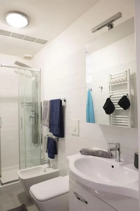 La Casa Sull'Isola Apartment Rome